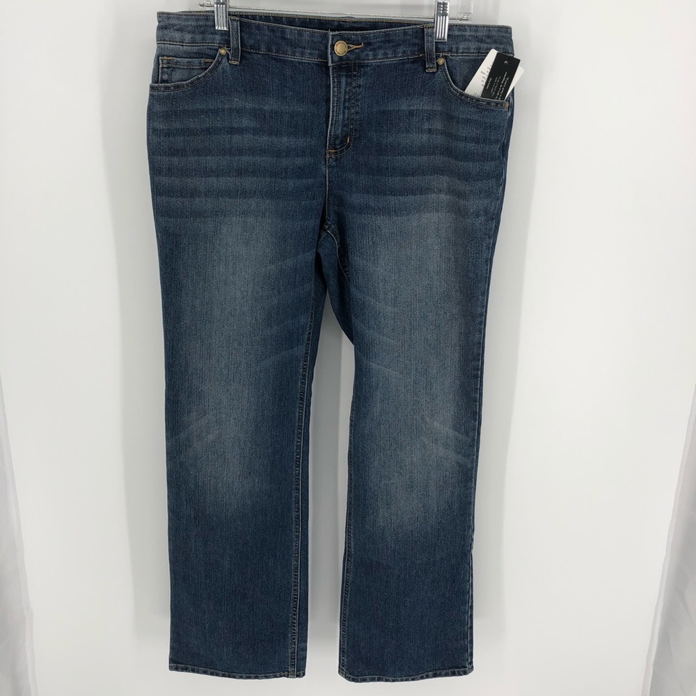 Daisy Fuentes boot cut jeans